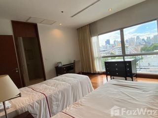 For rent 3 bedrooms condo in Pathum Wan, Bangkok