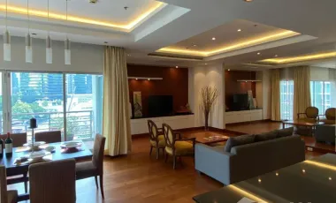 For rent 3 bedrooms condo in Pathum Wan, Bangkok