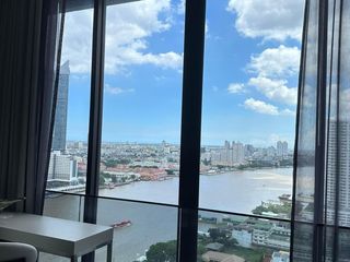 For rent 2 bedrooms condo in Khlong San, Bangkok
