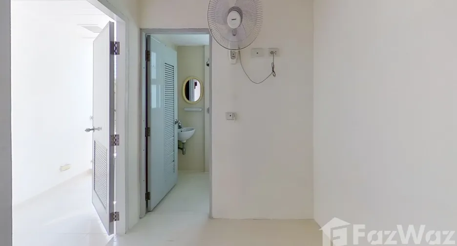 ให้เช่า 3 ห้องนอน คอนโด ใน คลองเตย, กรุงเทพฯ