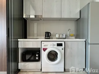 Wohnung zur Miete mit Studio in Pathum Wan, Bangkok