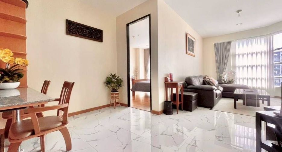 For rent 2 bedrooms condo in Khlong Toei, Bangkok