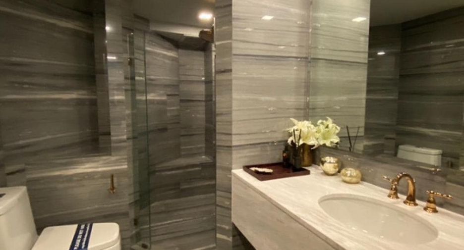 For rent 3 bedrooms condo in Watthana, Bangkok