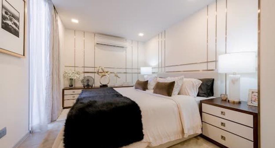 For rent 3 bedrooms condo in Watthana, Bangkok