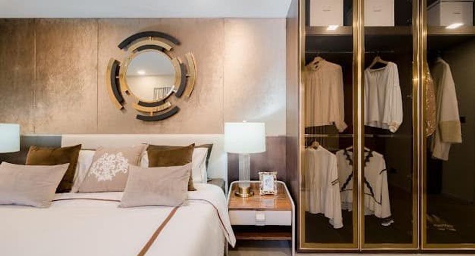 For rent 3 bedrooms condo in Watthana, Bangkok