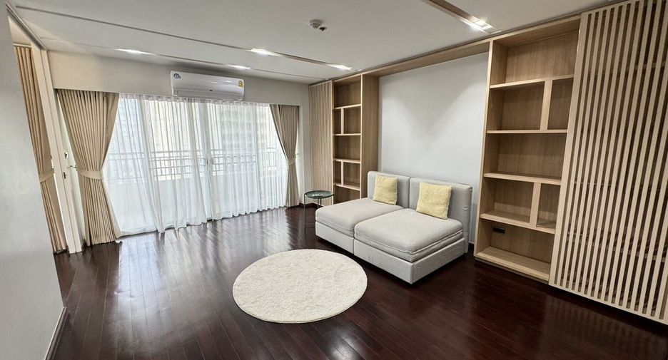 Condo en alquiler de 4 habitaciones en Sathon, Bangkok