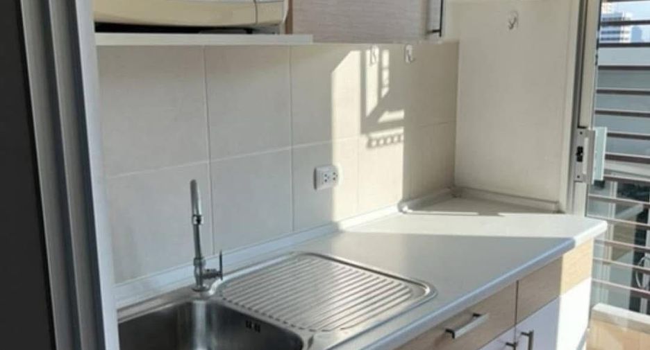 For rent studio condo in Watthana, Bangkok