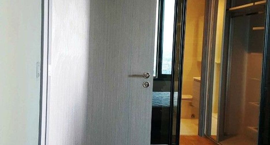 Condo en alquiler de 1 habitaciones en Khlong Toei, Bangkok