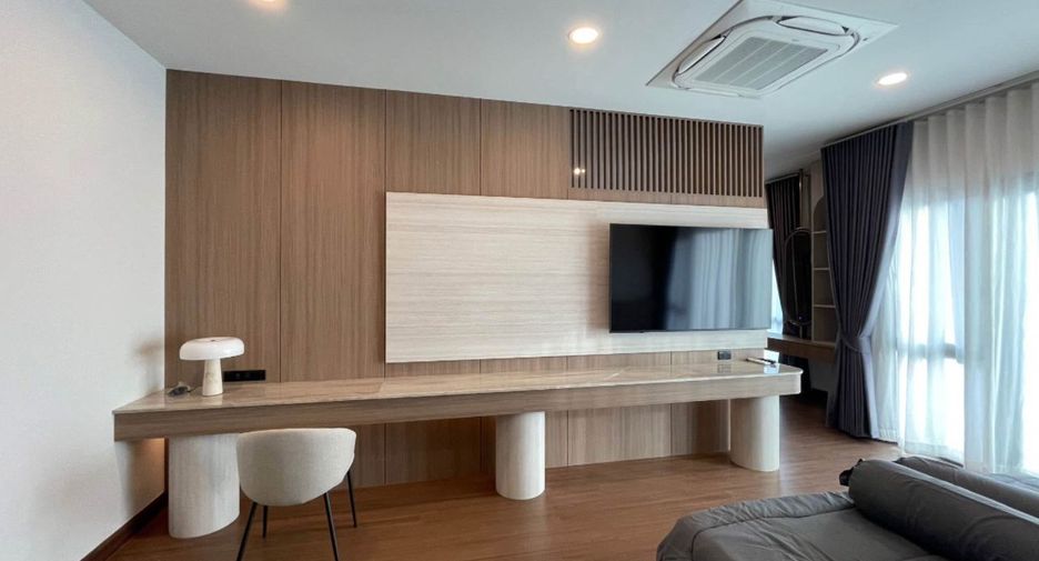For rent 4 bedrooms house in Prawet, Bangkok