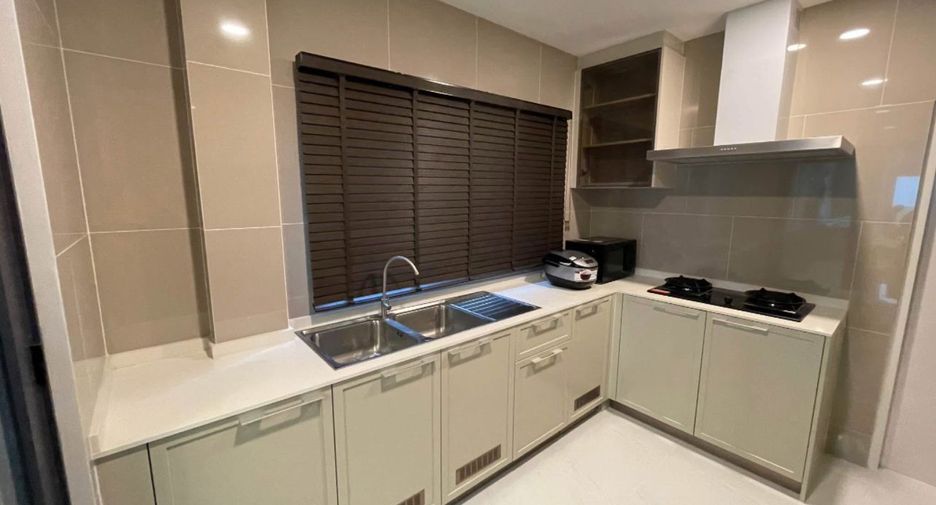 For rent 4 bedrooms house in Prawet, Bangkok