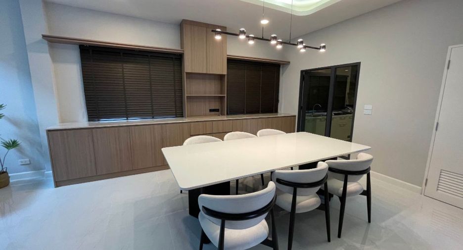For rent 4 bedrooms house in Prawet, Bangkok