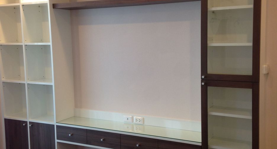 For rent 2 bedrooms condo in Bang Kho Laem, Bangkok