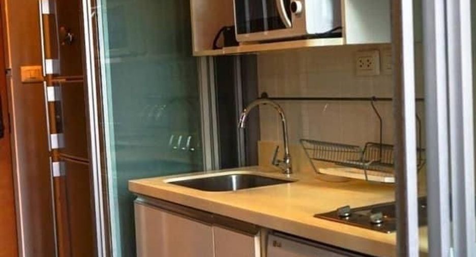 For rent 1 bed condo in Khlong Toei, Bangkok
