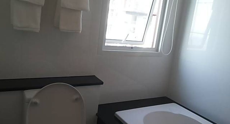 For rent 2 bedrooms condo in Bang Na, Bangkok