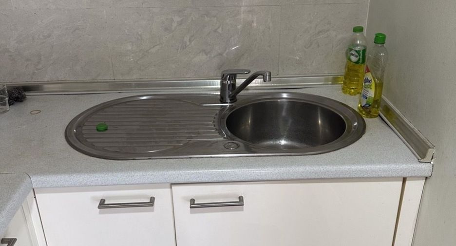 For rent 2 bedrooms condo in Yan Nawa, Bangkok