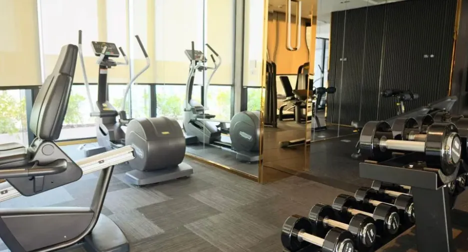 For rent 2 bedrooms condo in Huai Khwang, Bangkok