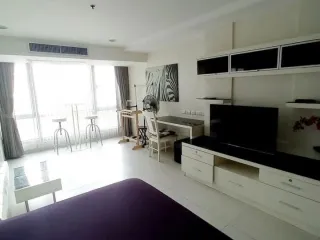 À louer studio condo à Khlong Toei, Bangkok