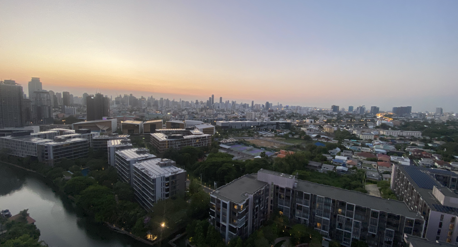 For rent 2 bedrooms condo in Suan Luang, Bangkok