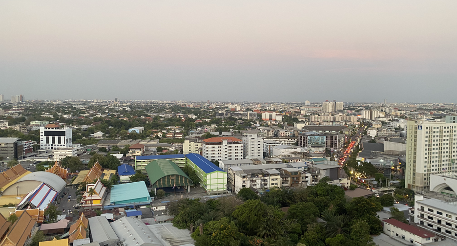 Condo en alquiler de 2 habitaciones en Suan Luang, Bangkok