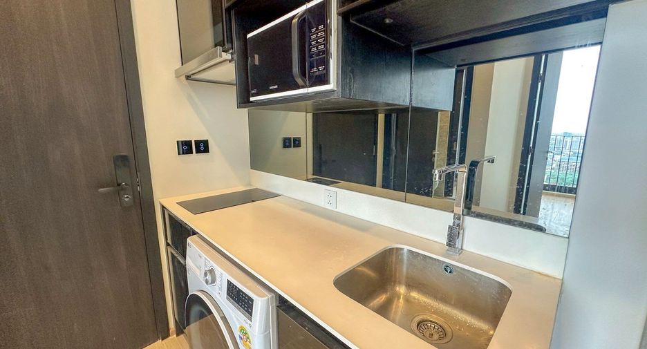 Condo en alquiler de 1 habitaciones en Phaya Thai, Bangkok
