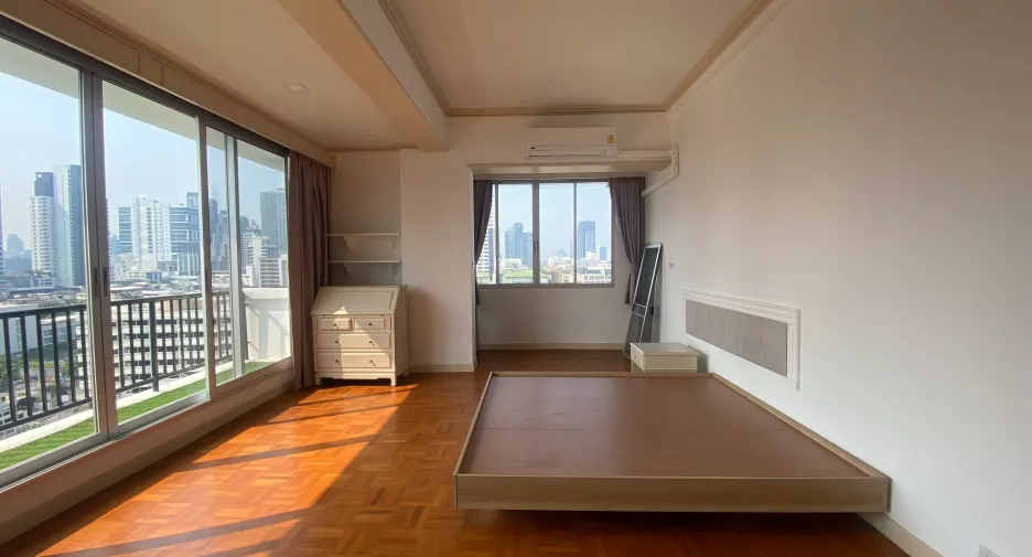 Apartment zur Miete mit 3 Zimmer in Watthana, Bangkok
