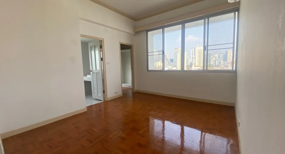 Apartment zur Miete mit 3 Zimmer in Watthana, Bangkok