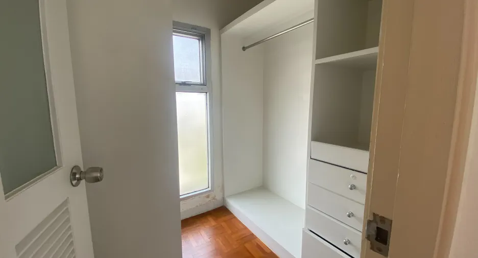 Apartment zur Miete mit 3 Zimmer in Watthana, Bangkok