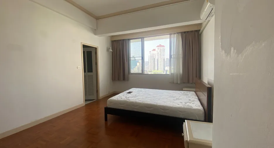 Apartment zur Miete mit 3 Zimmer in Watthana, Bangkok