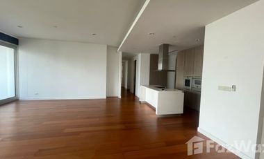 For rent 3 bedrooms condo in Pathum Wan, Bangkok