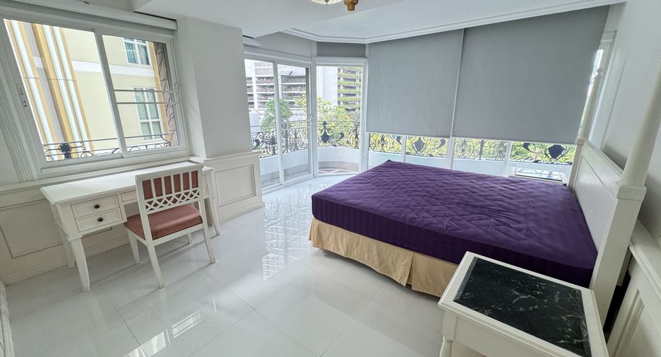 For rent 2 bedrooms apartment in Khlong Toei, Bangkok