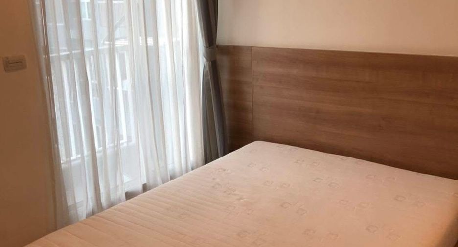 À louer 1 chambre condo à Phra Khanong, Bangkok