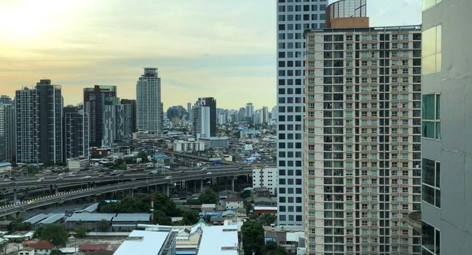 À louer 1 chambre condo à Phra Khanong, Bangkok