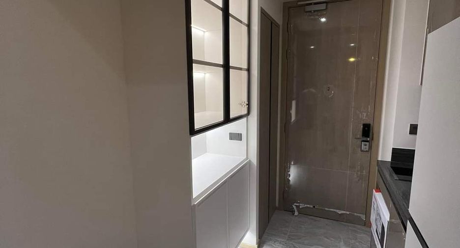 For rent 1 bed condo in Huai Khwang, Bangkok