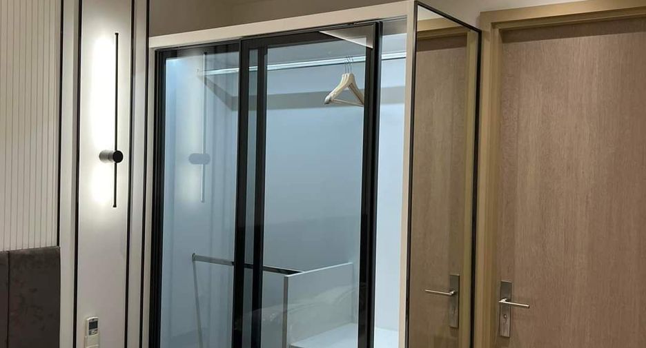 For rent 1 bed condo in Huai Khwang, Bangkok