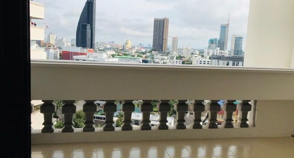 À louer 4 chambres appartement à Khlong Toei, Bangkok