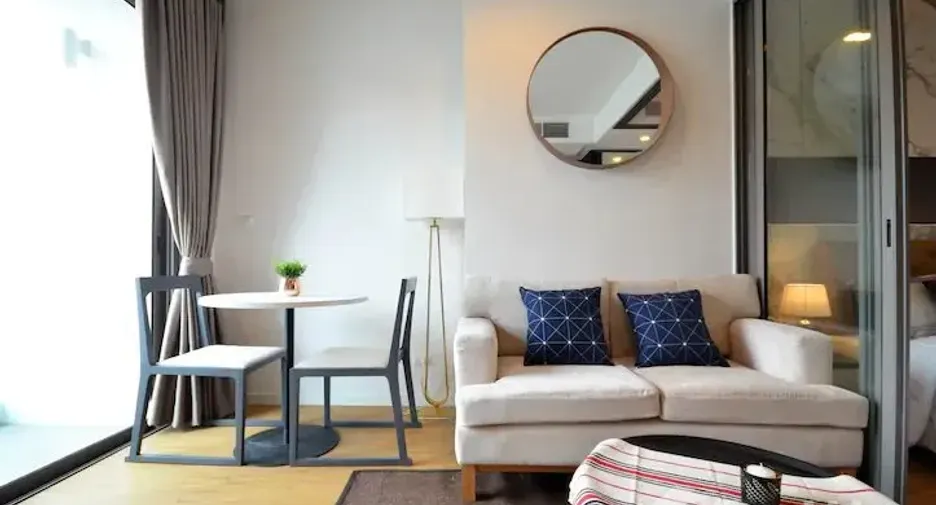 For rent 1 bed condo in Bang Rak, Bangkok