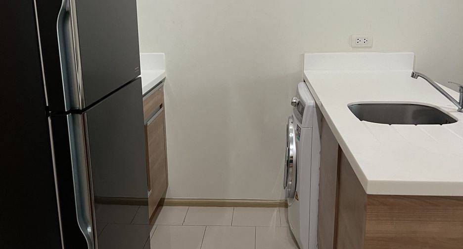 For rent 1 bed condo in Huai Khwang, Bangkok