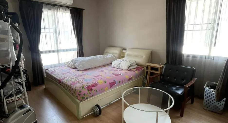 For rent 4 bedrooms house in Suan Luang, Bangkok