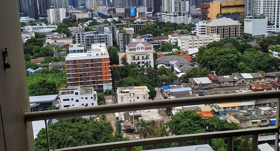 Wohnung zur Miete mit 1 Zimmer in Khlong Toei, Bangkok