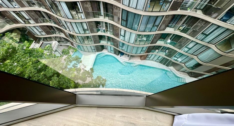 For rent 2 bedrooms condo in Khlong Toei, Bangkok