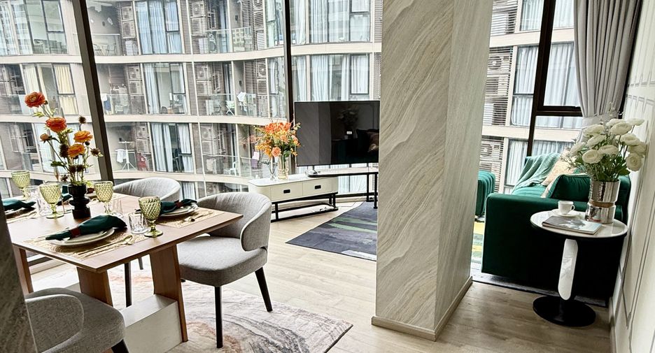 For rent 2 bedrooms condo in Khlong Toei, Bangkok