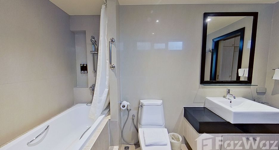 For rent 3 bedrooms apartment in Phaya Thai, Bangkok