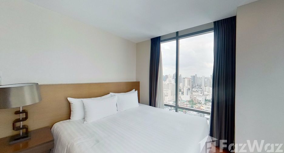 For rent 3 bedrooms condo in Pathum Wan, Bangkok