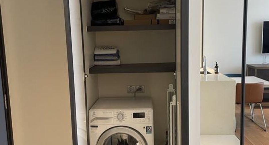 For rent 1 bed condo in Khlong Toei, Bangkok