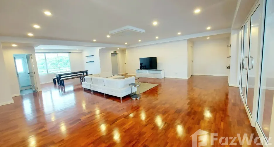 Apartamento en alquiler de 4 habitaciones en Watthana, Bangkok