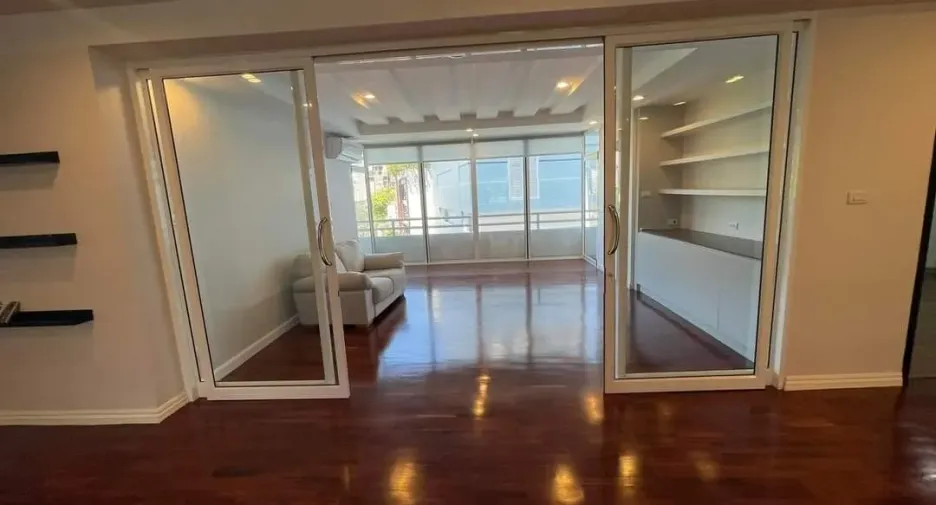 Apartamento en alquiler de 4 habitaciones en Watthana, Bangkok