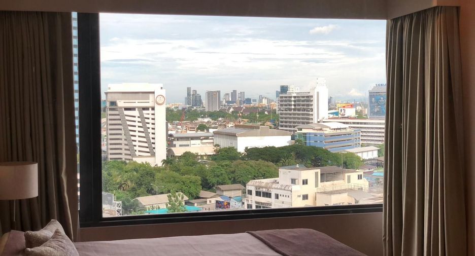 For rent 2 bedrooms condo in Sathon, Bangkok