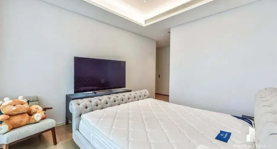 For rent 2 bedrooms condo in Pathum Wan, Bangkok