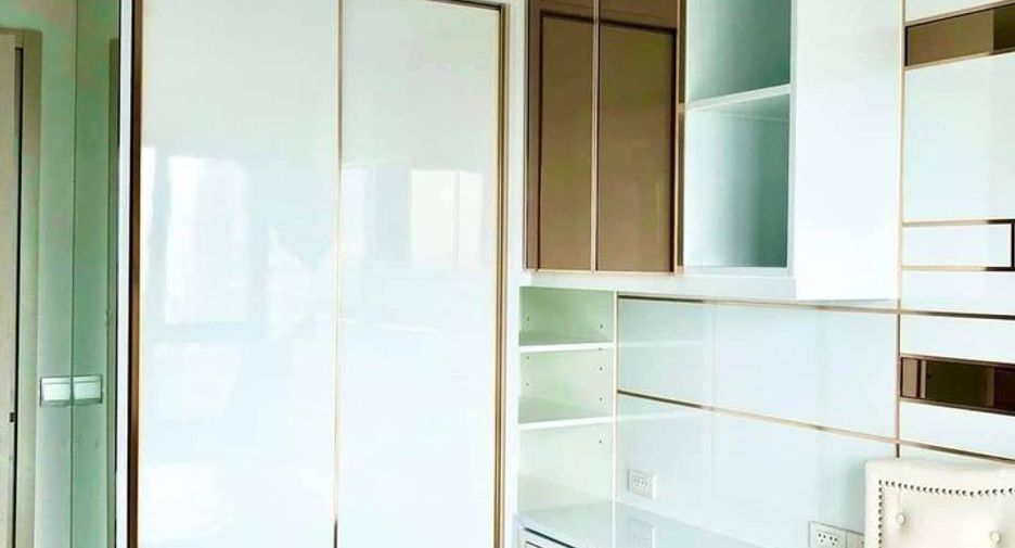For rent 2 bedrooms condo in Chatuchak, Bangkok