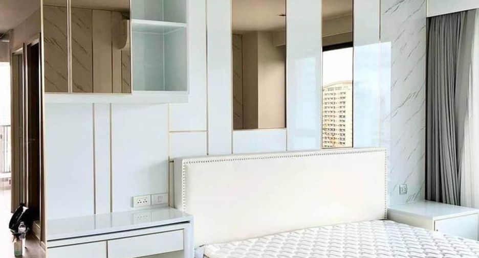 For rent 2 bedrooms condo in Chatuchak, Bangkok